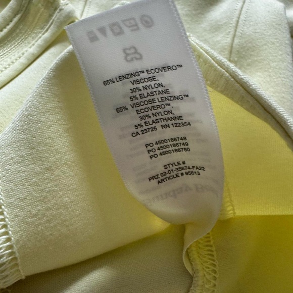 pale yellow Aritzia Sunday Best zip up long sleeve crop/corset-style top size M - Picture 8 of 11